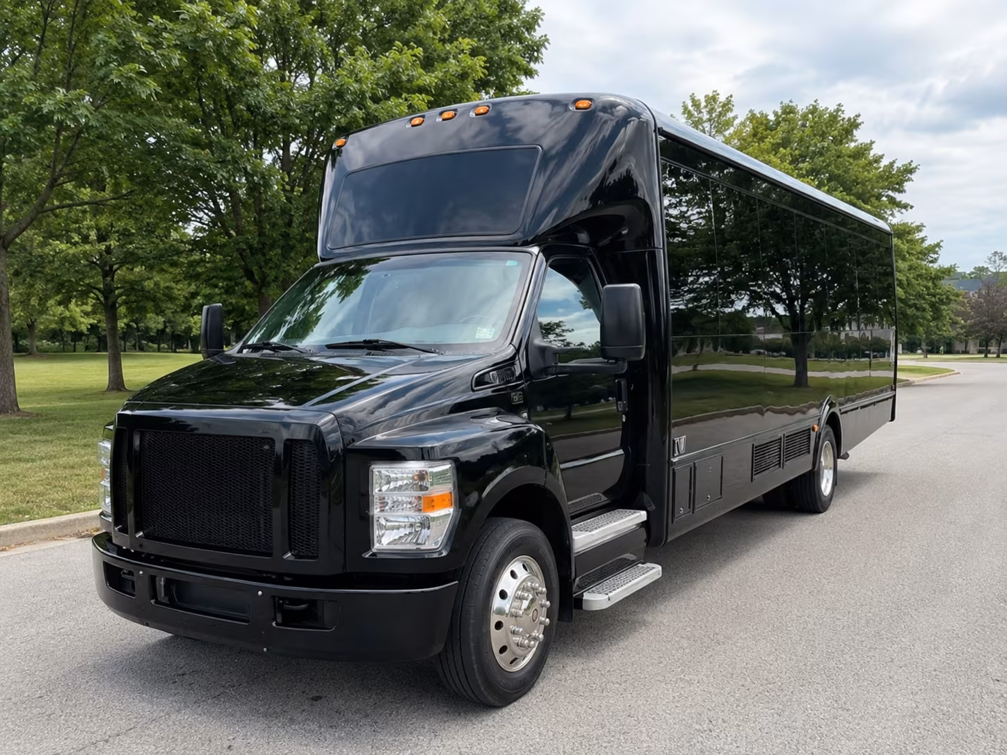 albuquerque corporate retreat shuttle bus rentals